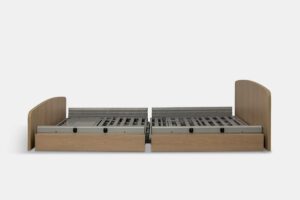 Foto von dem Lattenrost eines Seracare Pflegebett.