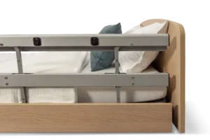 Auf dem Bild sieht man ein Pflegebett.